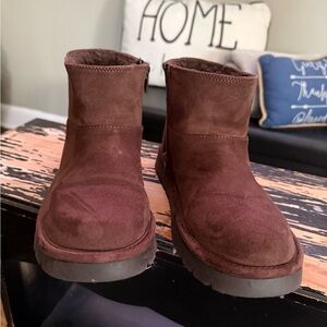 Universal Thread Suede booties